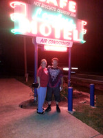 Cafe, Loveless Motel