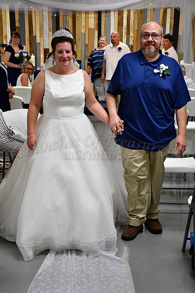 Meet Mr. & Mrs. Morris